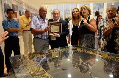 El gobernador volvi� a defender la renegociaci�n de los contratos petroleros