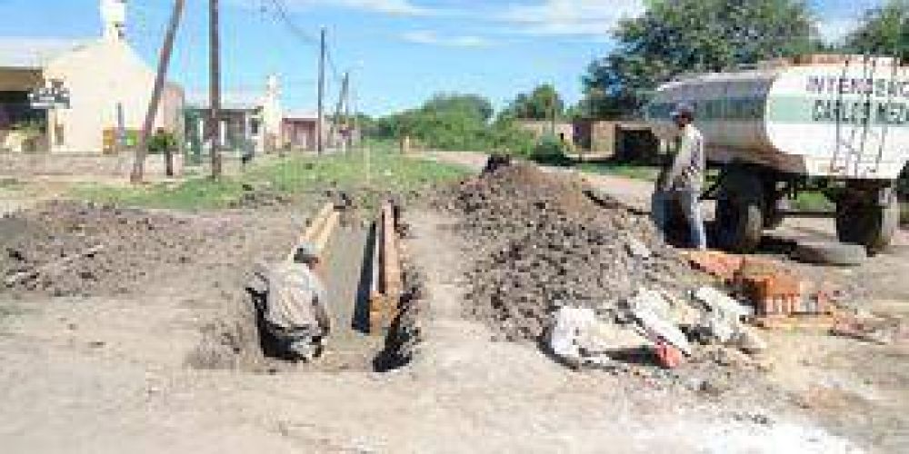 Construyen alcantarillas y optimizan canales de desag�es en el barrio 40 Viviendas