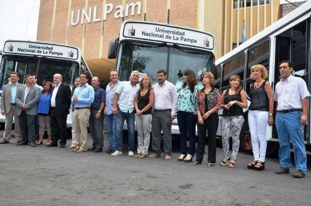 La UNLPam present� nuevos micros