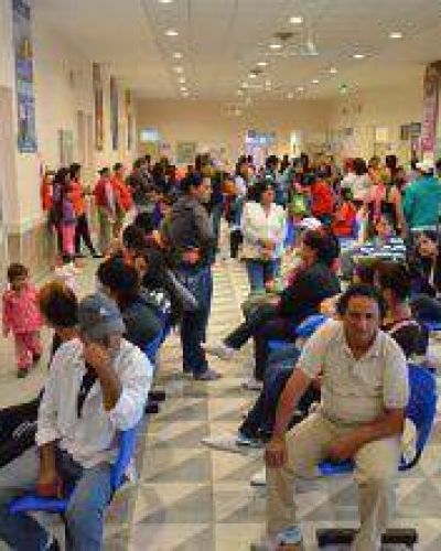 Enfermer�a y kinesiolog�a, dos servicios de gran demanda en hospital distrital Eva Per�n