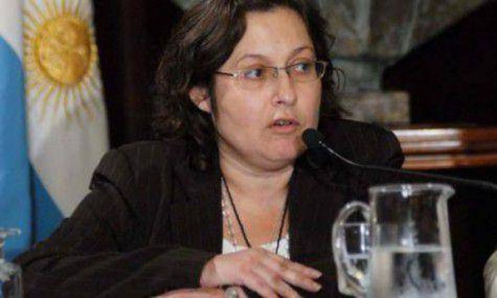 PASO: Lousteau quiere competir con Oca�a