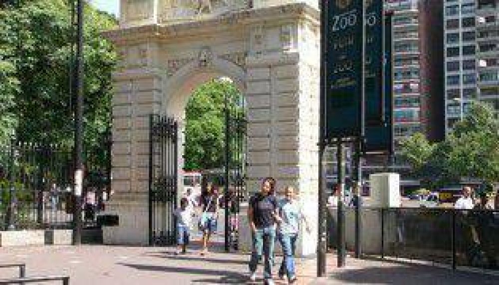 El massimo de la ciudad denunci� al director del zoo porte�o