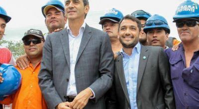 Randazzo y Mussi se tiraron flores al inaugurar un paso bajo nivel del Roca en Berazategui