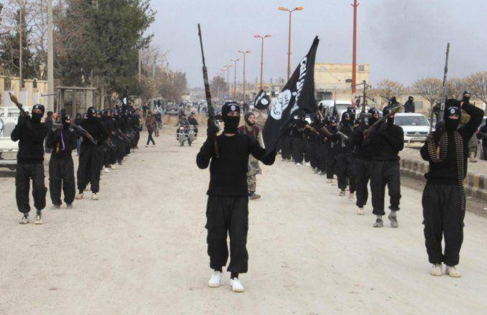 La ONU denuncia que ISIS vende, crucifica y entierra ni�os vivos en Irak