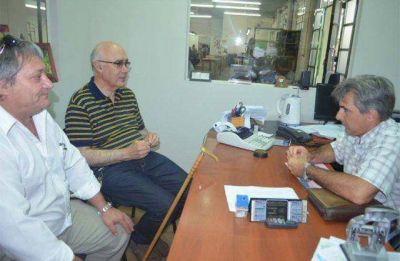 Gorosito visit� la planta industrial de Lamotex: taller textil. fue recibido y acompa�ado en el recorrido por Gast�n Moreno uno de los propietarios