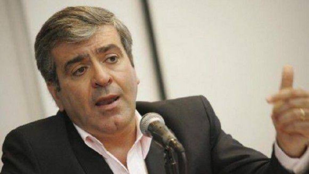Seg�n Cano las inundaciones en el sur se deben a la corrupci�n