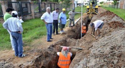 Concretan obras para la extensi�n de servicios