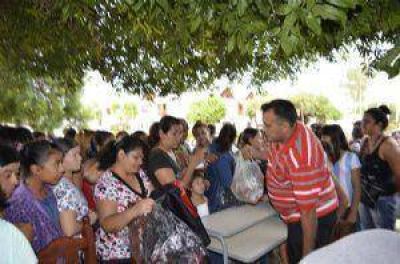 Con �xito, ��tiles para todos Chaco� inici� en Campo Largo su recorrido por el interior