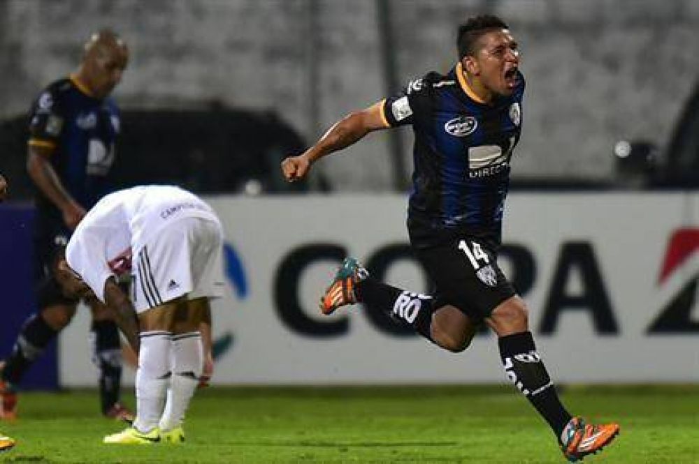 Por un golazo, Estudiantes cay� con Independiente del Valle en Ecuador