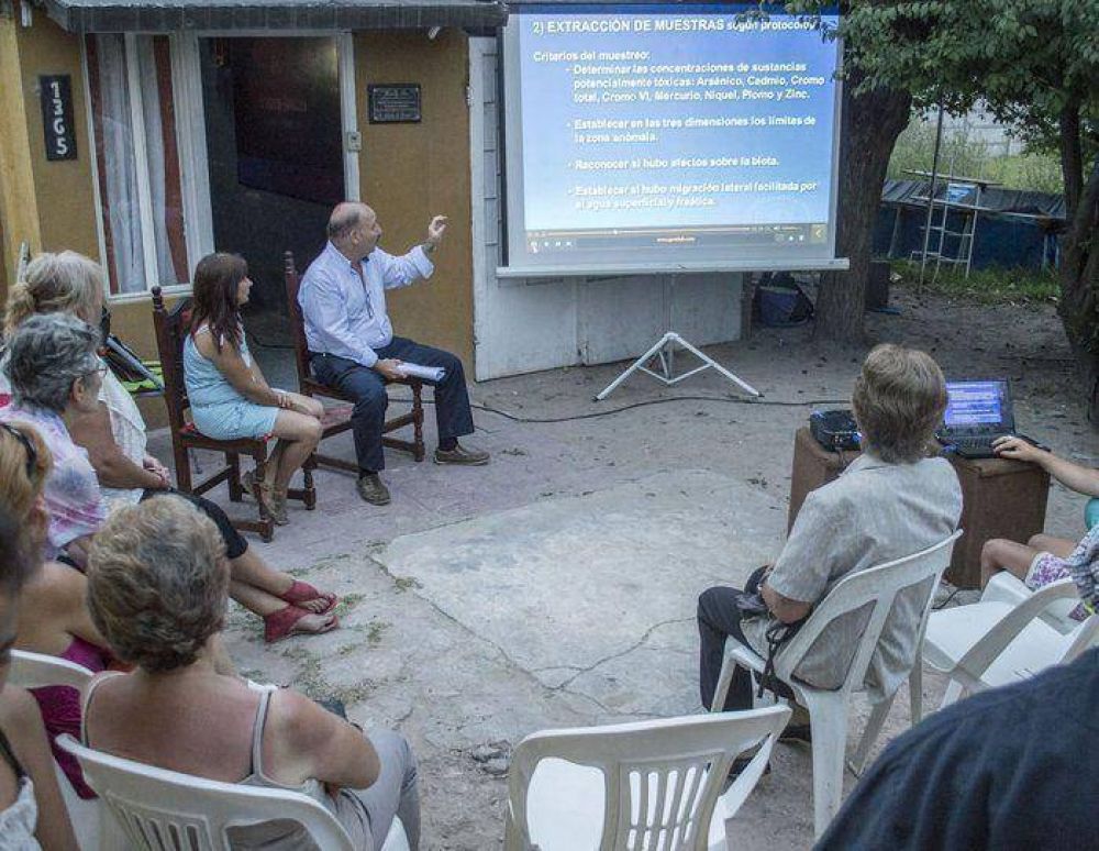 Inza se reuni� con vecinos de Villa Piazza Norte