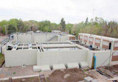 Un corte de energ�a dej� sin agua a Centenario 
