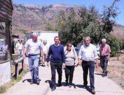 Sapag camin� con Guti�rrez por San Mart�n