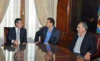 Randazzo: �Hace casi un siglo se viene anunciando la electrificaci�n del Tren Roca y hoy lo estamos haciendo�