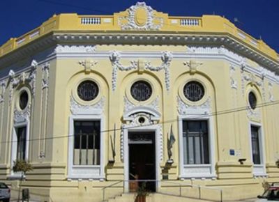 Los empleados municipales exigen una suba salarial del 45 por ciento