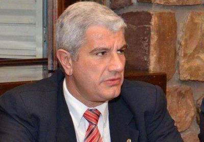 Zottos m�s vivo que nunca, dispara contra Isa y presiona a Urtubey