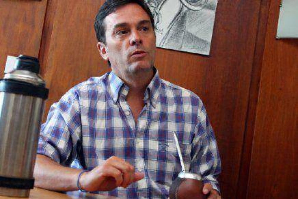 Un gimnasio en el oeste y pavimento, las obras de Bariloche para el bono petroleros
