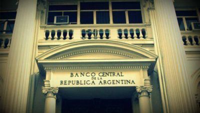 El cepo al d�lar del Central a los importadores sigue y se mantendr�a toda la semana que viene