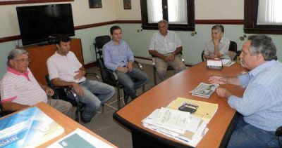 Revocaci�n de autoridades: Ghione se reuni� con los Presidentes de los distintos bloques