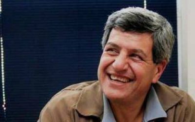 Elecciones 2015: De Gennaro de campa�a en Berisso y La Plata