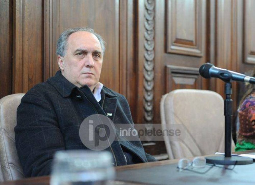 Borgini cruz� a Crespo y rechaz� que vaya a sesionar el Concejo en febrero