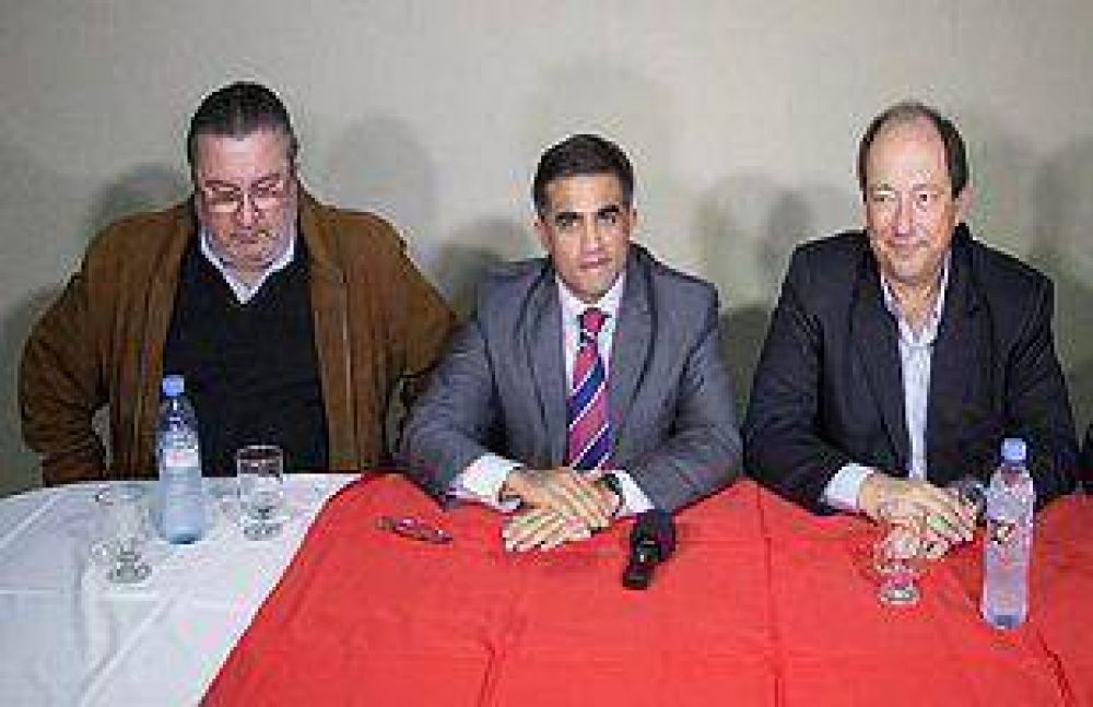 Sanz descart� alianzas del radicalismo con el justicialismo en Salta