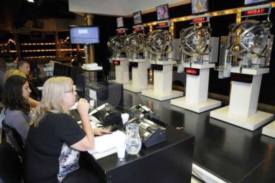 Sortean 98 viviendas docentes