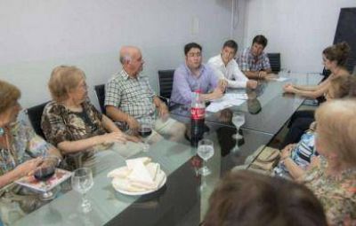 Adultos mayores podr�n iniciar el tr�mite del DNI o el pasaporte en los centros de jubilados