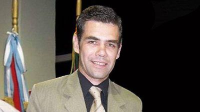 Bustista le pide a Bordet que imite a otro intendente del PJ