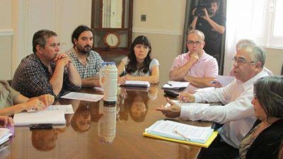 El Ejecutivo posterg� la discusi�n salarial con docentes	