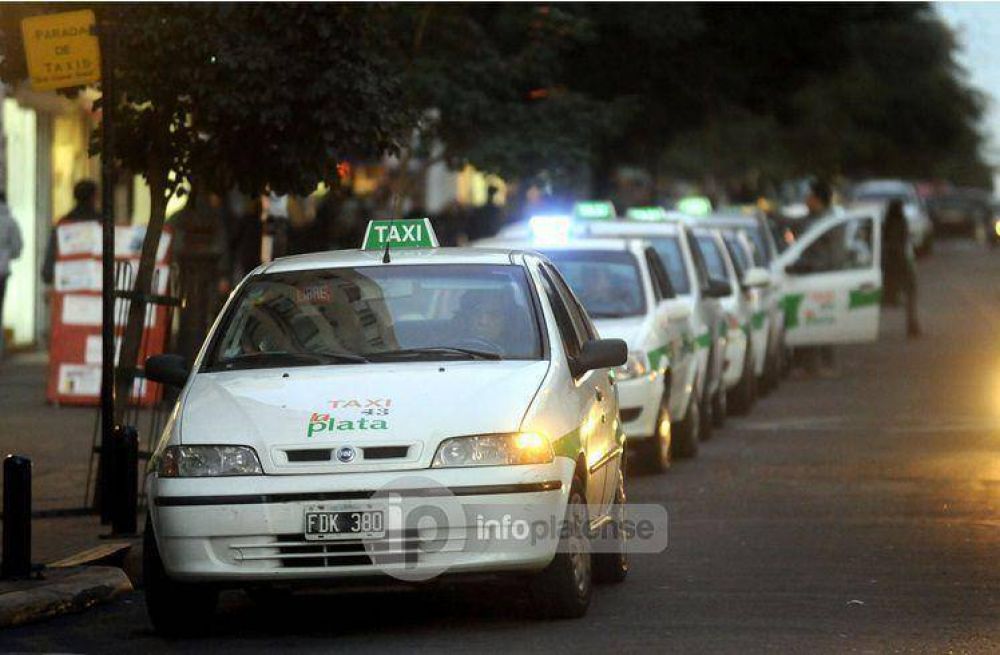 Taxistas piden c�maras de seguridad en sus veh�culos