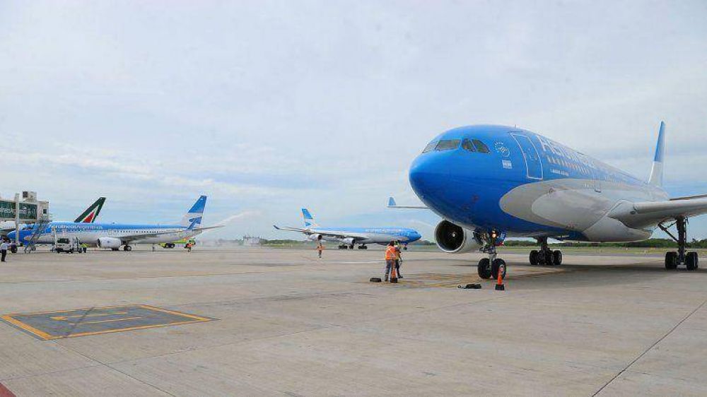Un paro anunciado para ma�ana podr�a afectar los vuelos de Aerol�neas Argentinas y Austral