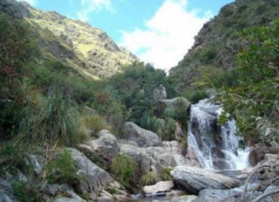 Una mujer muri� aplastada por una piedra cerca de Cortaderas