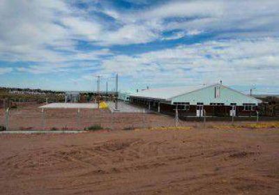 Provincia construye 40 aulas contra reloj 