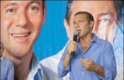 �Unido y fortalecido�, el MPN lanz� la campa�a en Neuqu�n capital