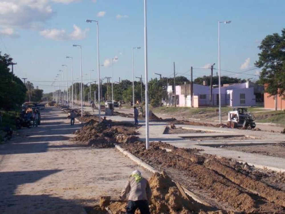 PROSIGUE OBRA DE PAVIMENTACI�N DE LA AV. 28 DE JUNIO EN EL SECTOR NOROESTE DE LA CIUDAD