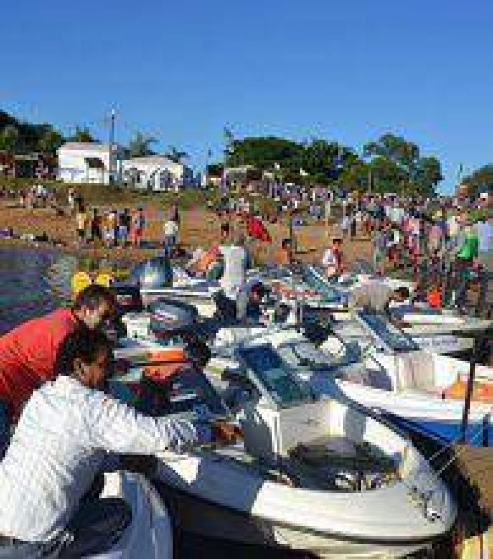 Fiesta de la corvina: M�s de medio millar de embarcaciones en los concursos de pesca