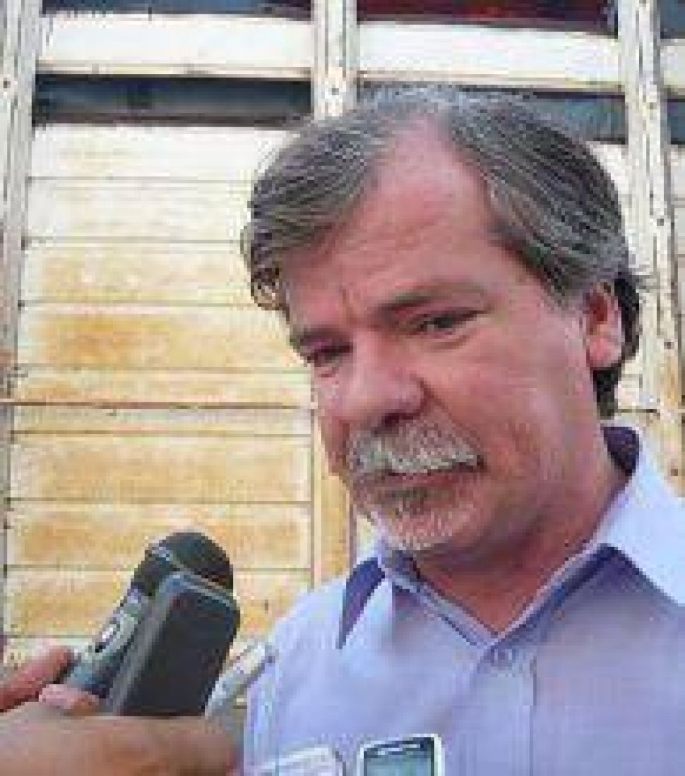 Anticipan plan de acci�n con abor�genes y pescadores