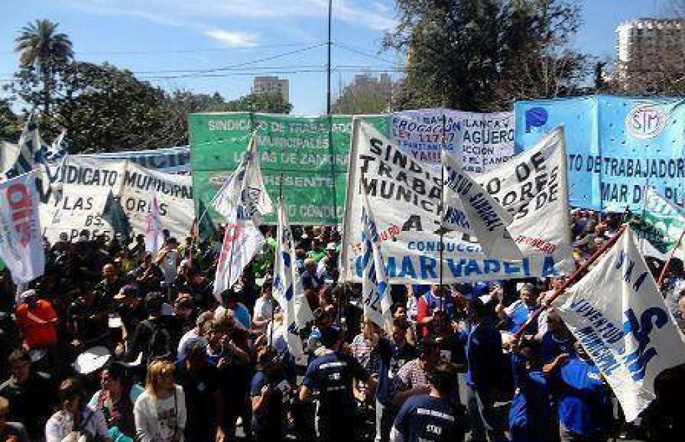 Paro de municipales: contabilidad creativa, tensi�n financiera y rojo cr�nico