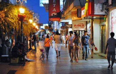 Comienza a debatirse la disposici�n de un centro comercial a cielo abierto