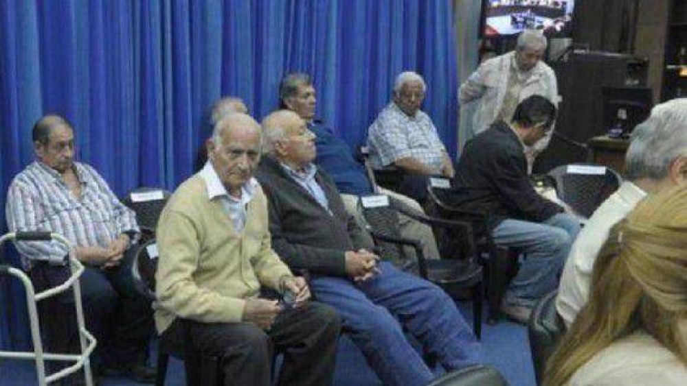 Dos represores condenados por cr�menes en Villa Urquiza est�n en libertad