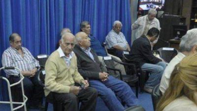 Dos represores condenados por cr�menes en Villa Urquiza est�n en libertad