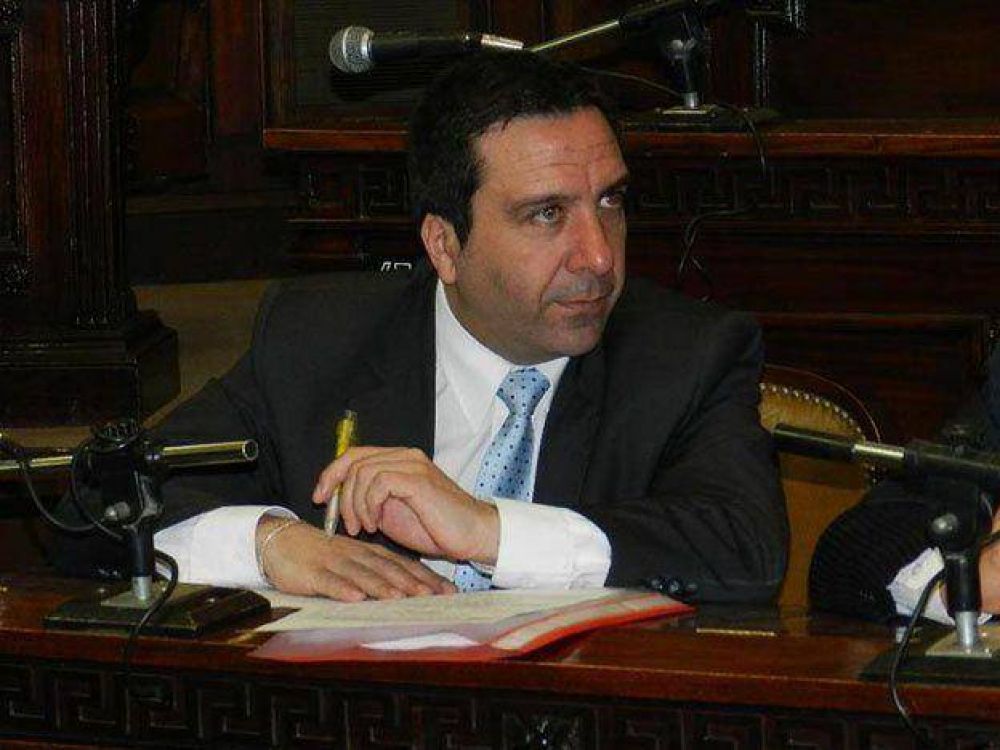 Un legislador mendocino quiere ponerle el nombre de Nisman a una rotonda