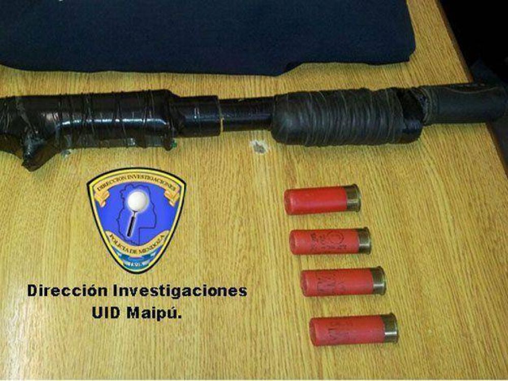 Secuestraron un arma tumbera con cuatro cartuchos en Maip�
