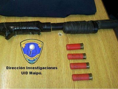Secuestraron un arma tumbera con cuatro cartuchos en Maip�