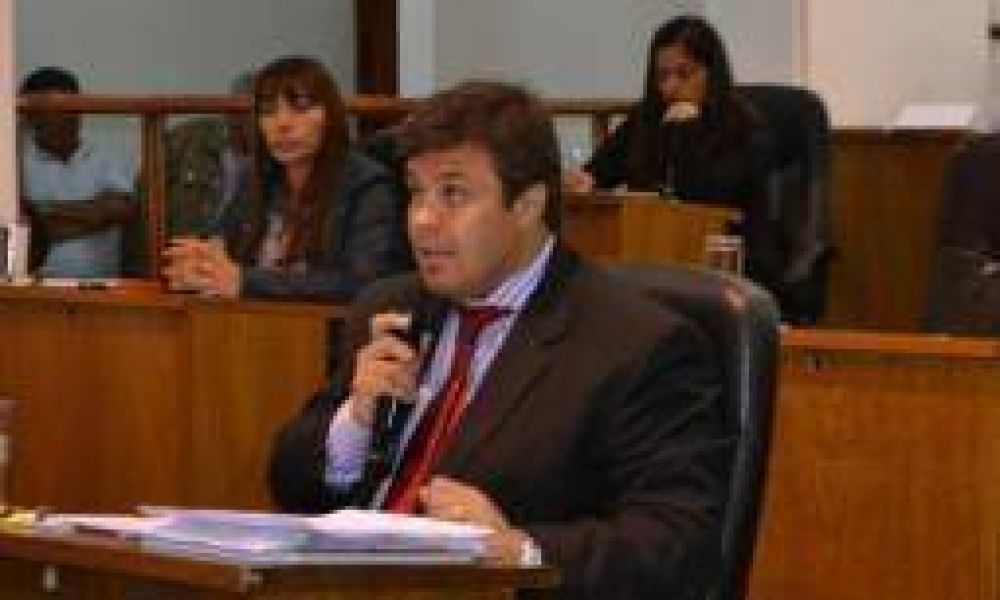 Los Q defienden el llamado a una Convenci�n Constituyente