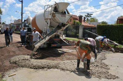 Pavimentaci�n en la calle Hait�