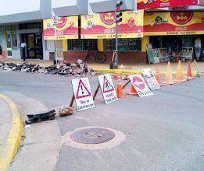 Comenz� la repavimentaci�n de calle Pellegrini  