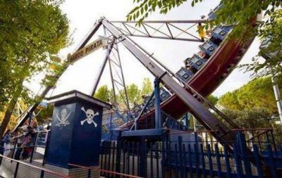 Tragedia en Miramar: una nena cay� del barco vikingo y muri�