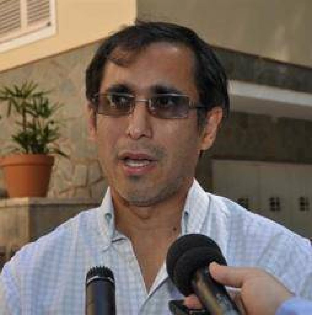 El gobierno habla de pacto pol�tico entre quintelismo y UCR