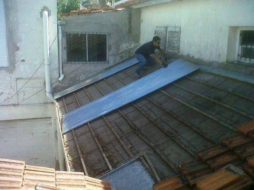 Un grupo de padres hizo posible que la Escuela 2 reabra sus puertas 